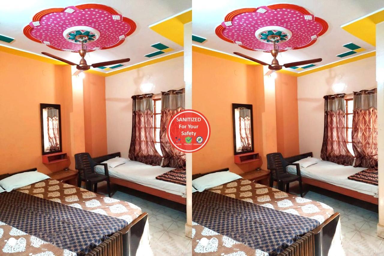 Hotel P N Ganga Varanasi Esterno foto