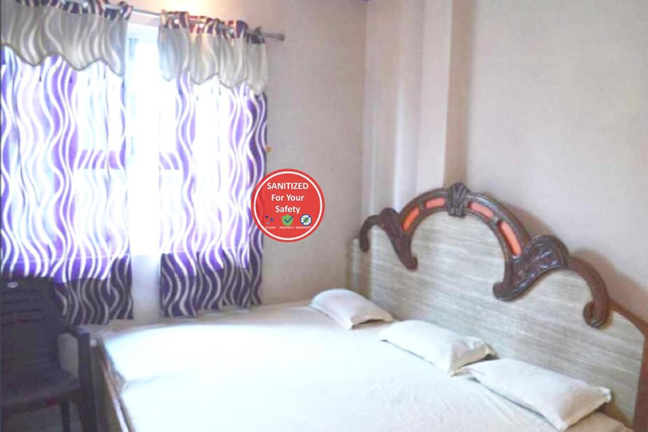 Hotel P N Ganga Varanasi Esterno foto